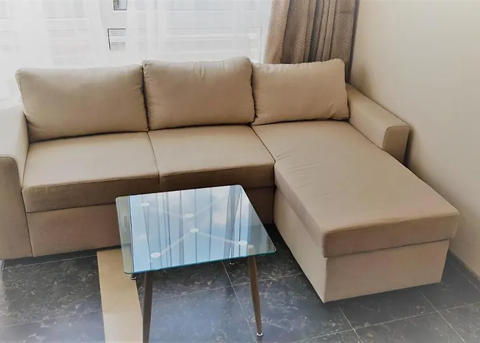 авеню Хотел *